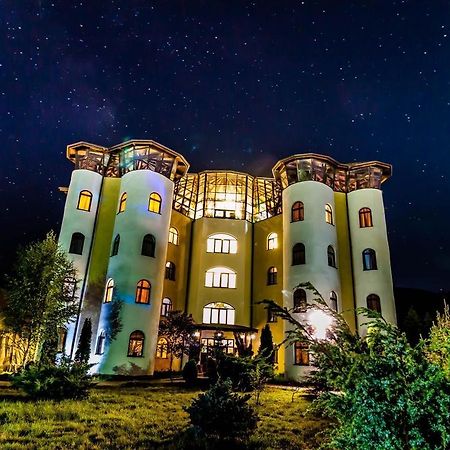Castelul De Vis Hotel Petrosani Ngoại thất bức ảnh