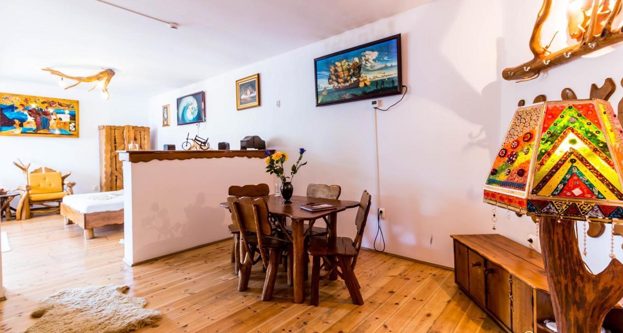 Castelul De Vis Hotel Petrosani Ngoại thất bức ảnh