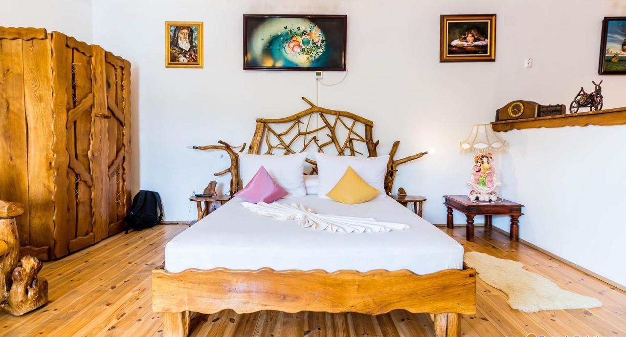 Castelul De Vis Hotel Petrosani Ngoại thất bức ảnh