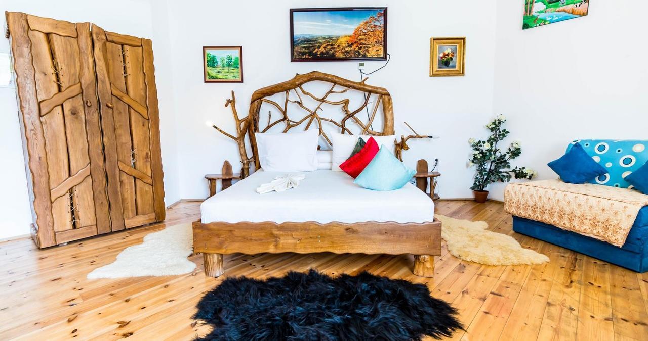 Castelul De Vis Hotel Petrosani Ngoại thất bức ảnh