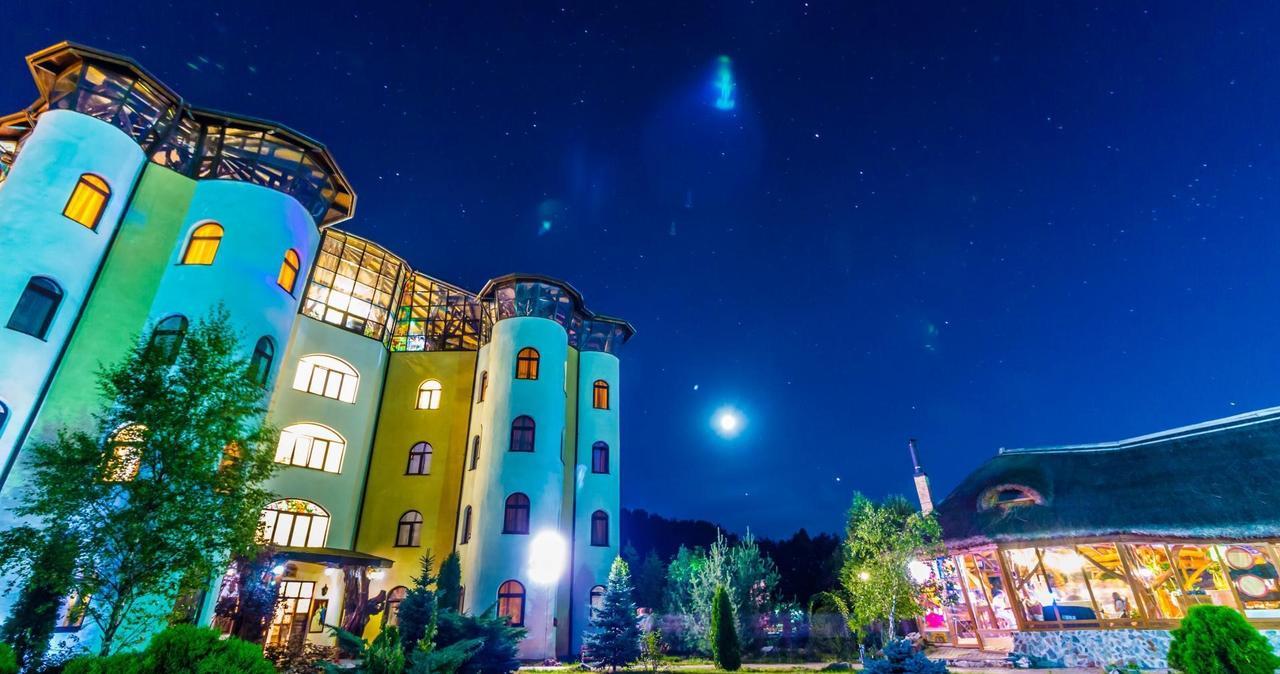 Castelul De Vis Hotel Petrosani Ngoại thất bức ảnh